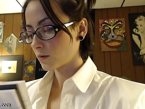 AdalynnX - Dirty Fisty 2