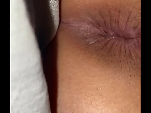 Mi esposa ahora quiere una mujer que le chupe la poon y el bum mientras me mama la verga