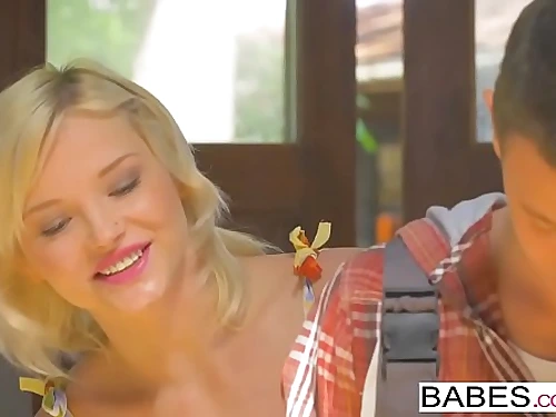 Stunners - Trendy Anal - (Zazie&nbsp;Skymm) - Carpenter Yard