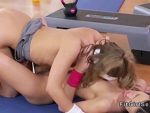 Sport lesbos smooching and munching