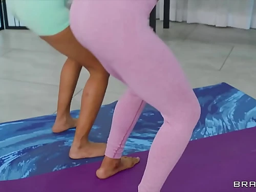 Perving Out / Brazzers  / download full from https://zzfull.com/pervi