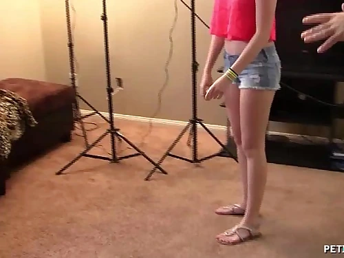 Nice Teen Girl Gets Boinked